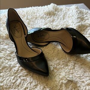 Life Stride Black Heels Elegant Medium Height